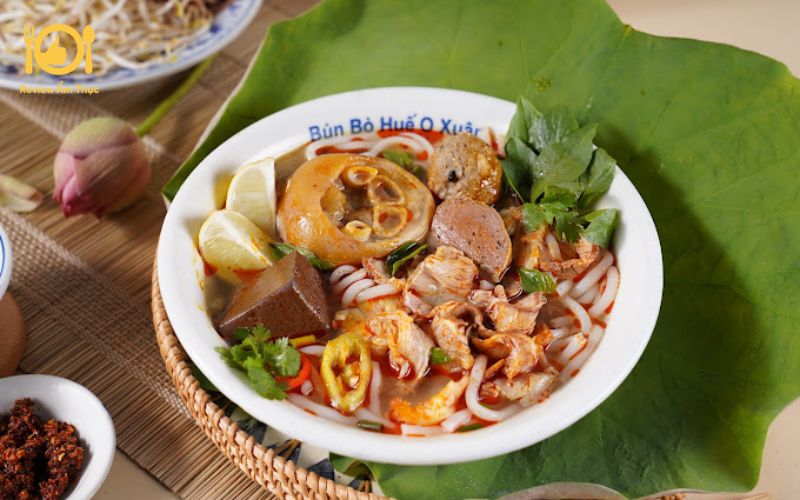 bún bò huế o xuân