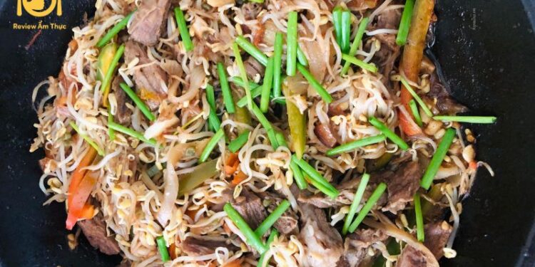 Cách làm thịt bò xào giá đỗ đơn giản, nhanh gọn trong 15 phút 6 thịt bò xào giá đỗ