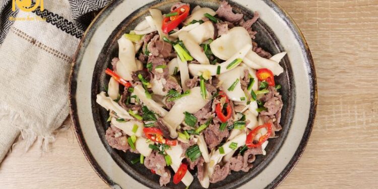 Thịt bò xào nấm đùi gà - Cách làm đơn giản, ai cũng nấu được 6 thịt bò xào nấm đùi gà