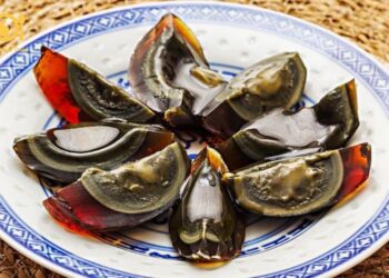 trứng bách thảo