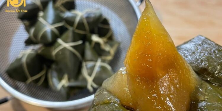 Cách làm bánh tro - Món ngon dân dã trong ngày Tết Đoan Ngọ 7 bánh tro