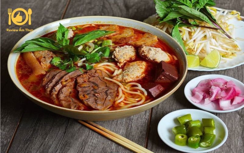 Bún bò Huế Nghĩa Tân