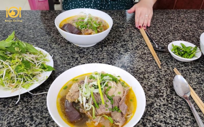 bún bò nha trang