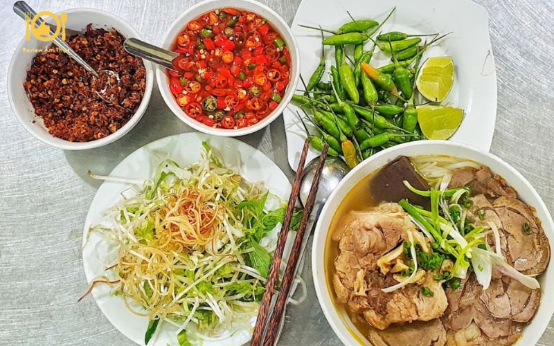 bún bò nha trang