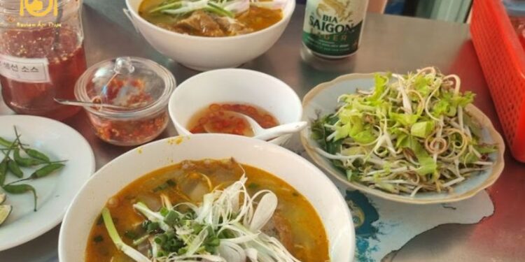 Top 4 quán bún bò Nha Trang nổi tiếng, chất lượng và ngon nhất 5 bún bò nha trang