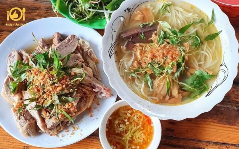 bún măng vịt lê văn sỹ