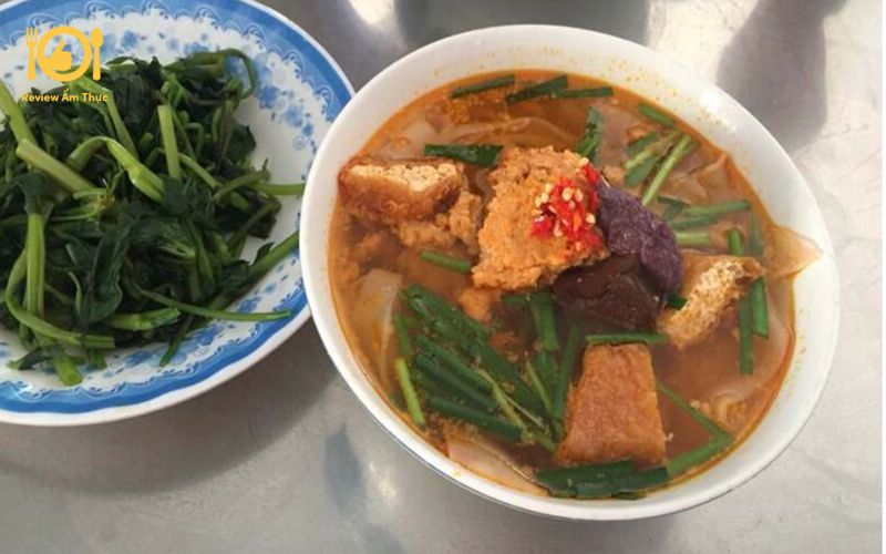 bún riêu yến