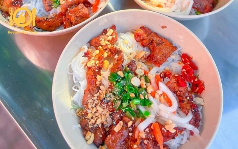 bún thịt nướng Nha Trang