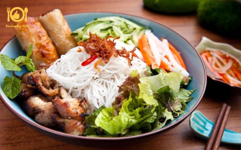 Bún thịt xào Sài Gòn