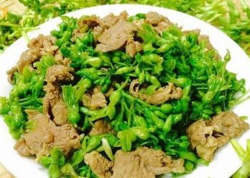 hoa thiên lý xào thịt lợn