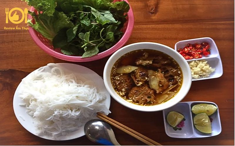 Quán bún chả Nga Cảnh