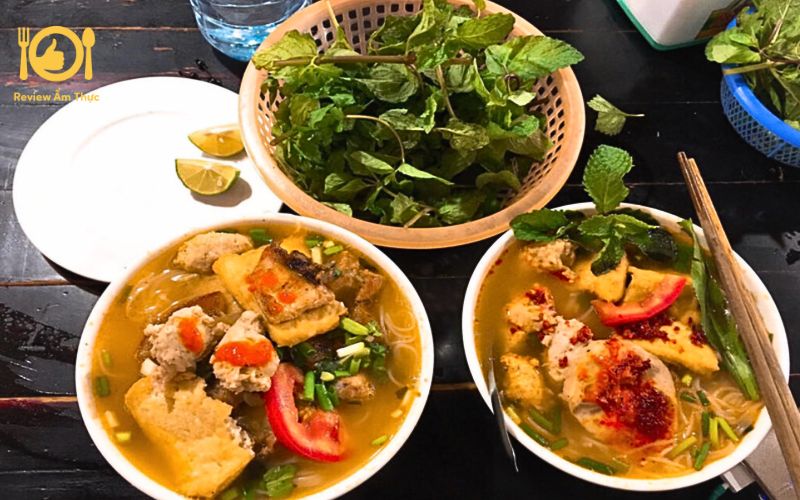 Quán bún chả Nga Cảnh