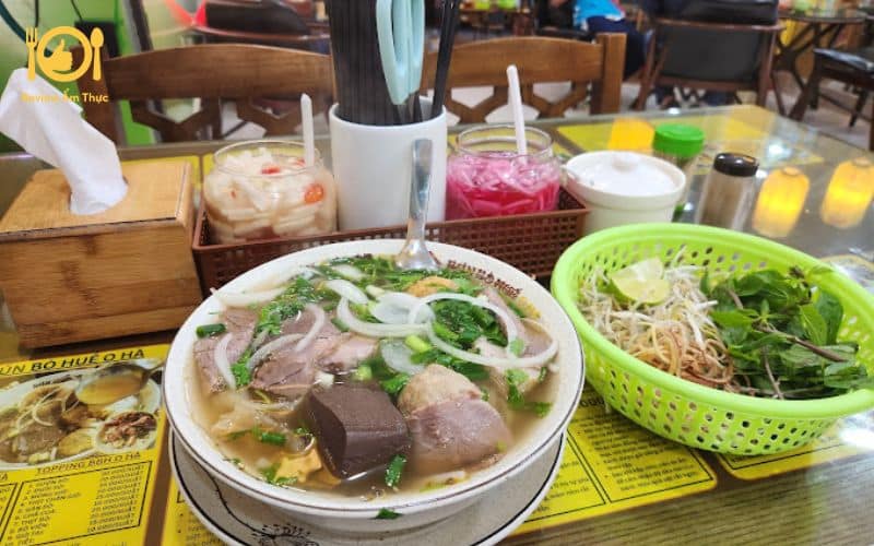 bún bò huế o hà