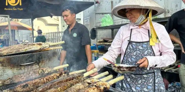 Review quán cá lóc nướng Cúc Bụi - Quán cá lóc ngon tại Tân Phú 5 cá lóc nướng cúc bụi