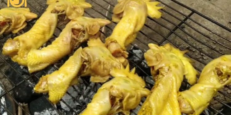 Bí kíp làm đầu gà nướng - Món ăn vặt bình dân thành tuyệt phẩm 8 Bí kíp làm đầu gà nướng - Món ăn vặt bình dân thành tuyệt phẩm