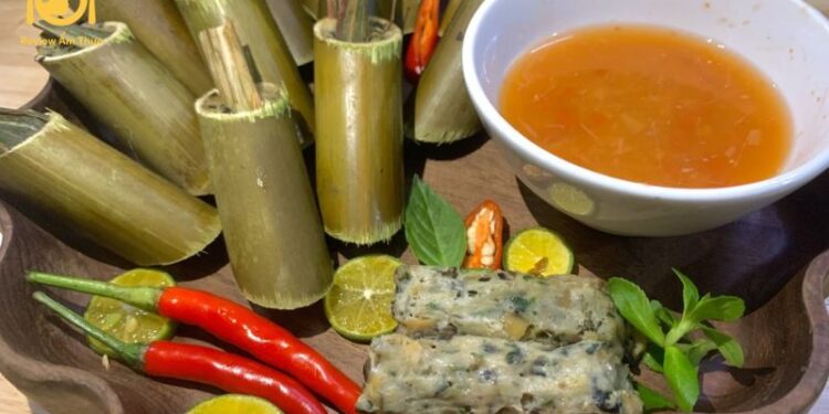 ốc nhồi ống nứa nướng