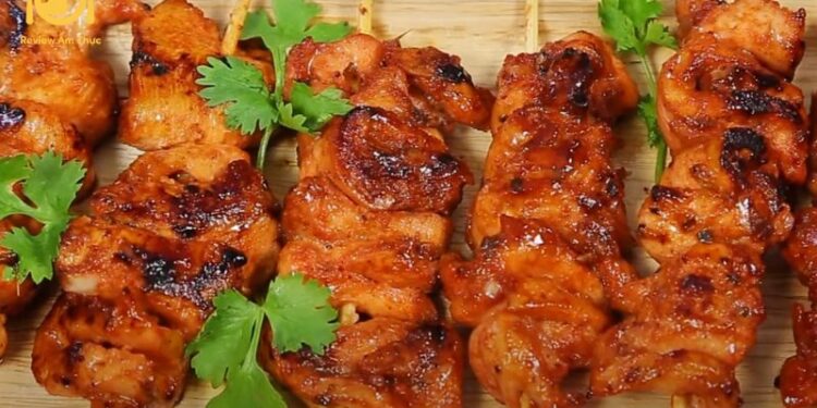 ức gà xiên nướng