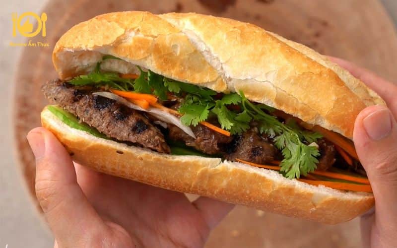 bánh mì bò nướng phô mai