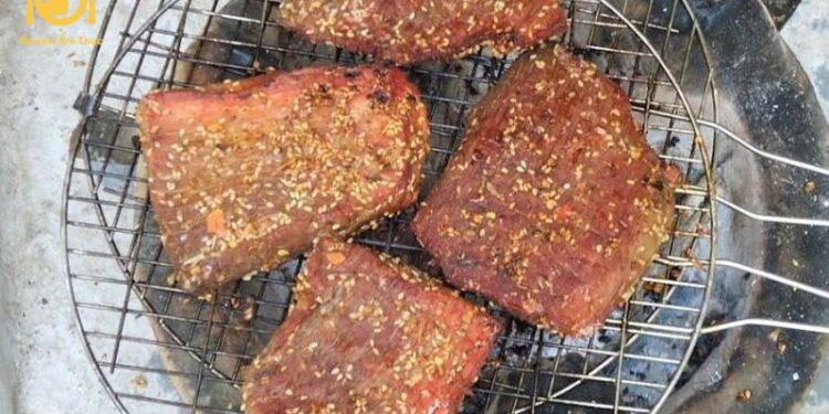 Bí quyết làm bò nướng muối ớt thơm ngon, đổi vị cuối tuần 6 bò nướng muối ớt