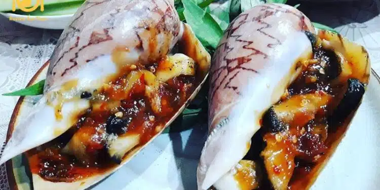 Hướng dẫn cách làm ốc giác nướng tiêu xanh cho bữa tiệc gia đình