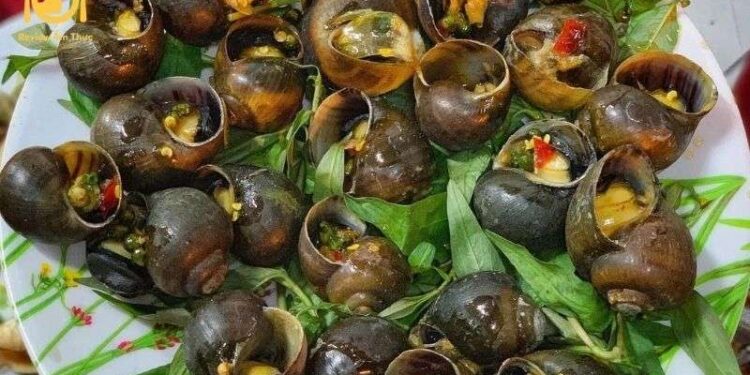 Hướng dẫn làm ốc lác nướng tiêu xanh đơn giản, siêu ngon tại nhà