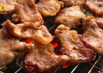 vú heo nướng muối ớt