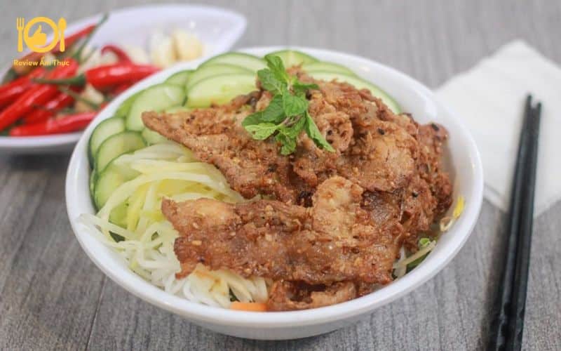 bún thịt nướng hồng nguyệt