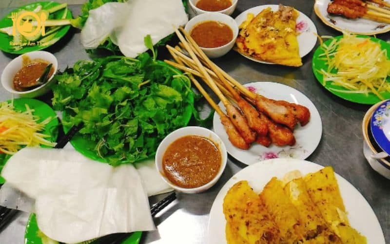 bún thịt nướng hồng nguyệt