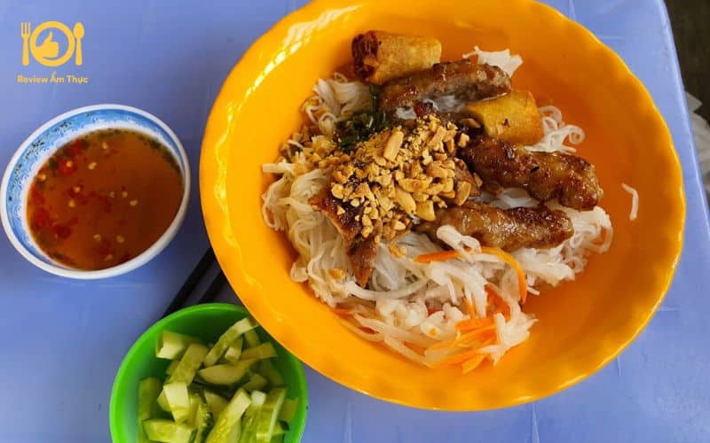 bún thịt nướng ánh tuyết