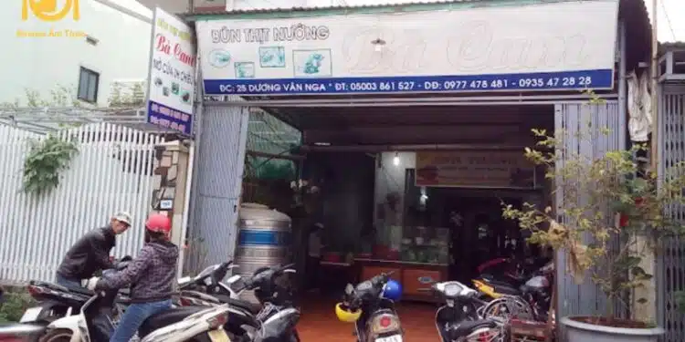 Review bún thịt nướng Bà Cam: Có gì khiến thực khách nhớ mãi? 5 bún thịt nướng bà cam