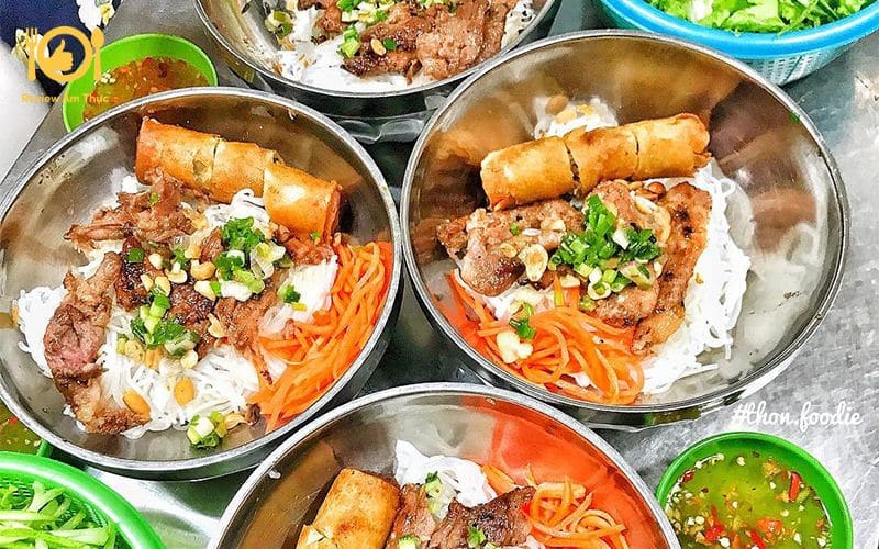 bún thịt nướng bình thạnh