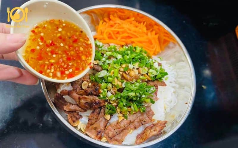 bún thịt nướng bình thạnh