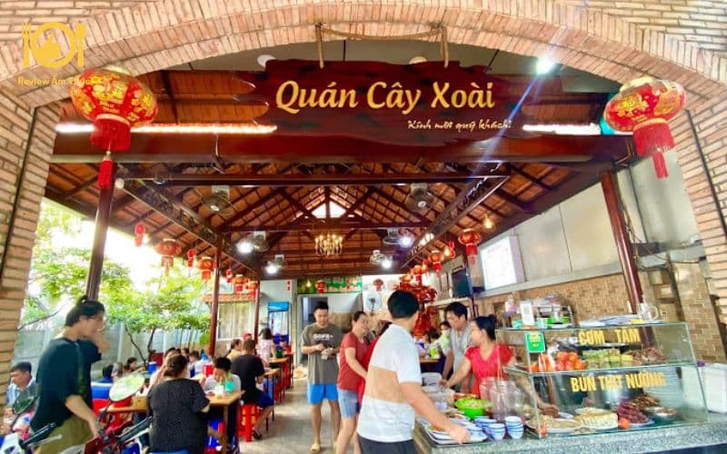 bún thịt nướng cây xoài