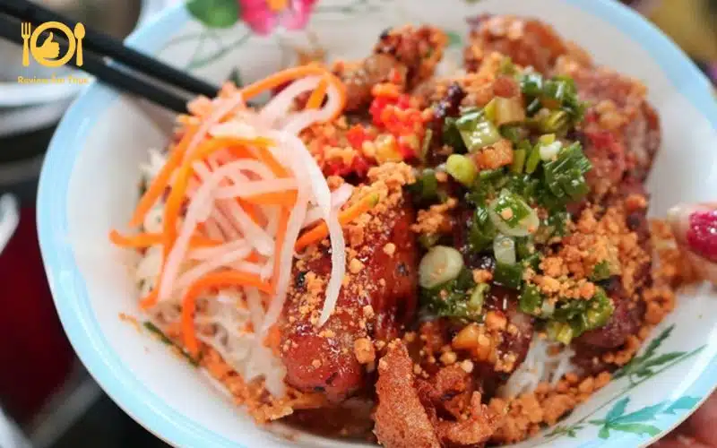 bún thịt nướng cô nga