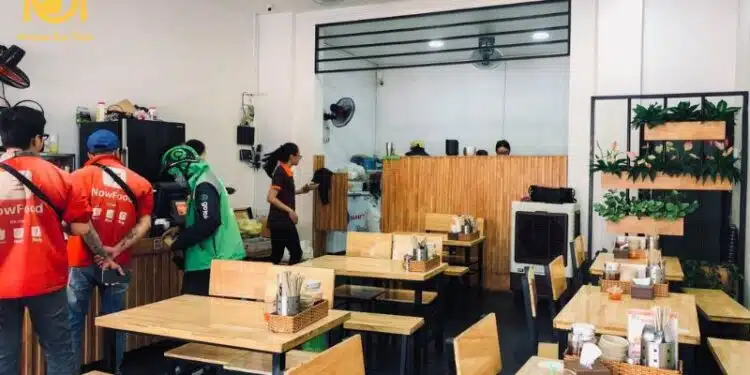 Review quán bún thịt nướng Cô Tín, quán “hot” tại Gò Vấp 6 bún thịt nướng cô tín