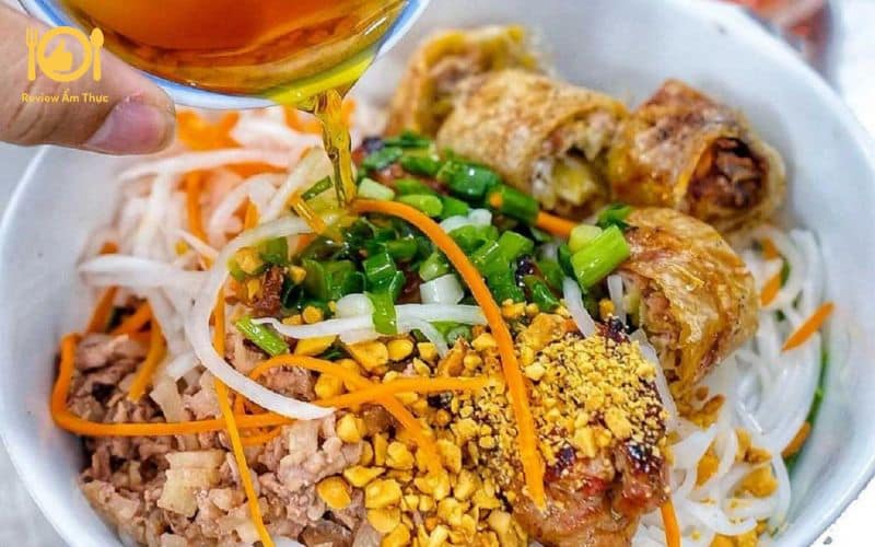 bún thịt nướng dì cẩm