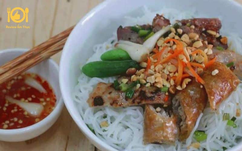 bún thịt nướng pleiku