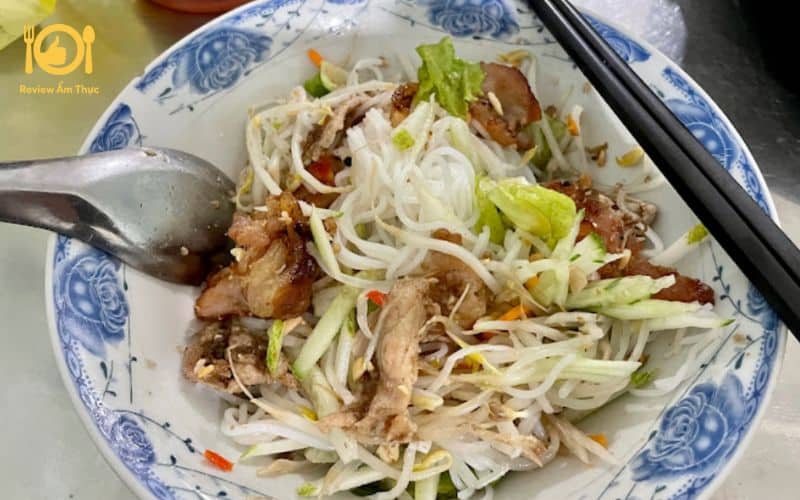 bún thịt nướng kim tiền dì út