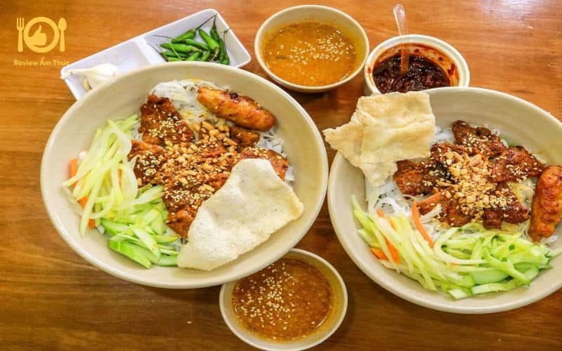 bún thịt nướng Mai Thị