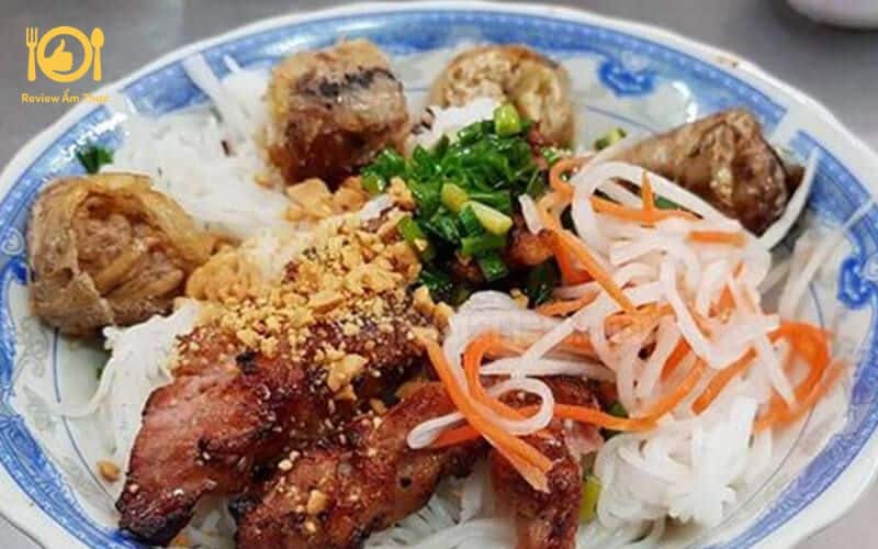 bún thịt nướng phan văn trị