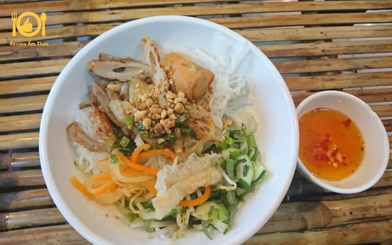 bún thịt nướng tân phú