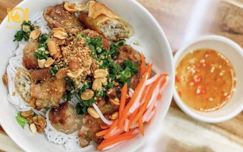 bún thịt nướng tân phú