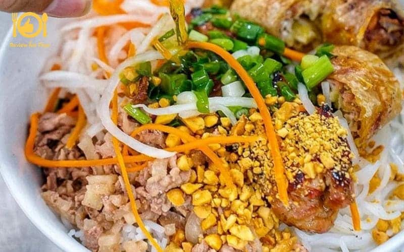 bún thịt nướng Thanh Anh