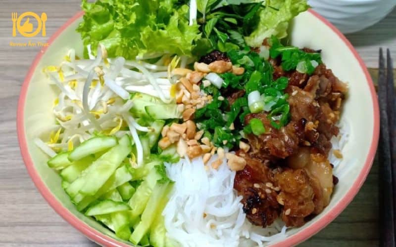 bún thịt nướng chợ nguyễn tri phương