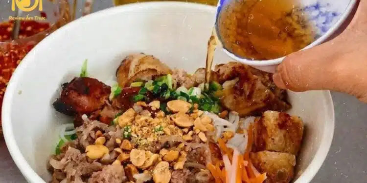 Cách làm bún thịt nướng chả giò giòn rụm đậm đà chuẩn vị 6 bún thịt nướng chả giò