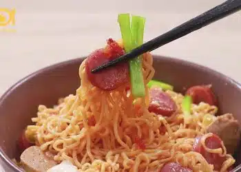 Cách làm mì trộn sa tế