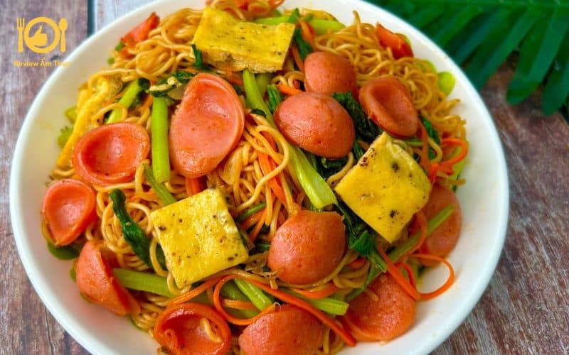 Cách làm mì trộn sa tế