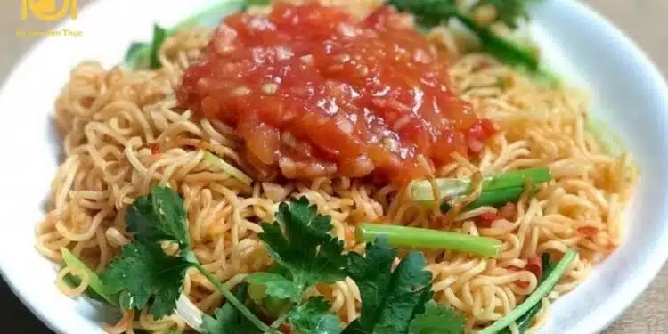 cách làm mì trộn sốt cà chua