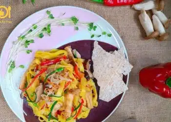 mì quảng trộn chay