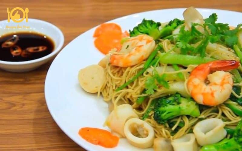 Dinh dưỡng từ mì trộn hải sản – món ngon hợp với mọi tín đồ ẩm thực